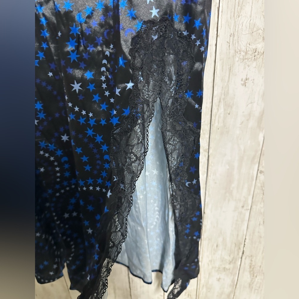Adore Me Black & Blue Satin Nightgown Size L - Picture 4 of 7
